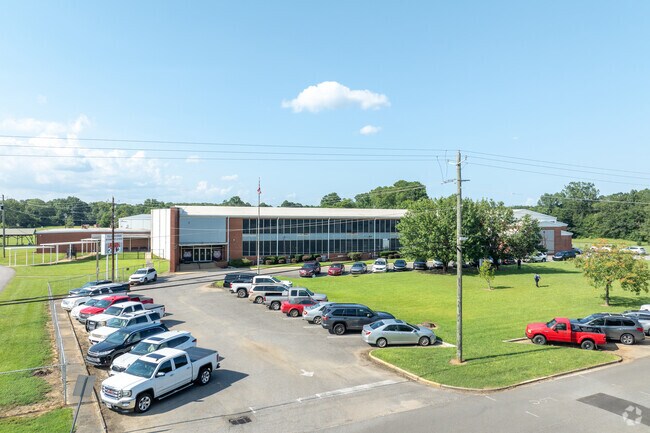 Collins-Riverside Middle School enjoys teaching the future leaders of Northwood Lake.