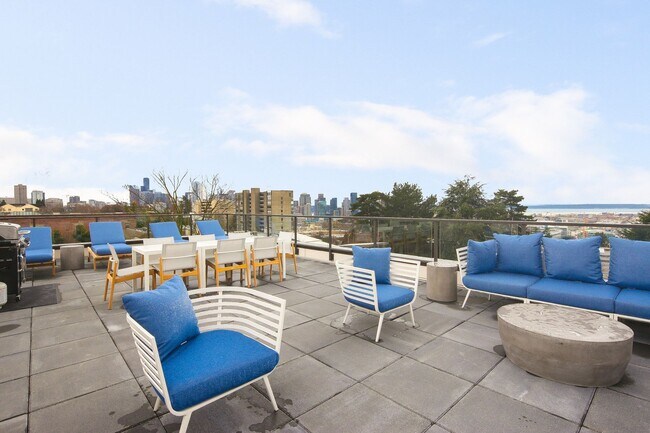 741 Harvard Modern studios with w/d in unit!, Seattle, WA 98102 - photo 7