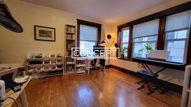 12 Centre St unit B, Cambridge, MA 02139 - photo 4