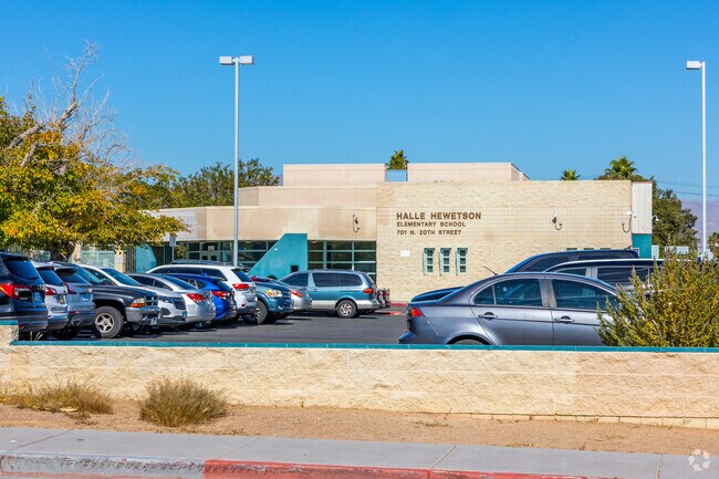 Halle Hewetson Elementary School Photo 2
