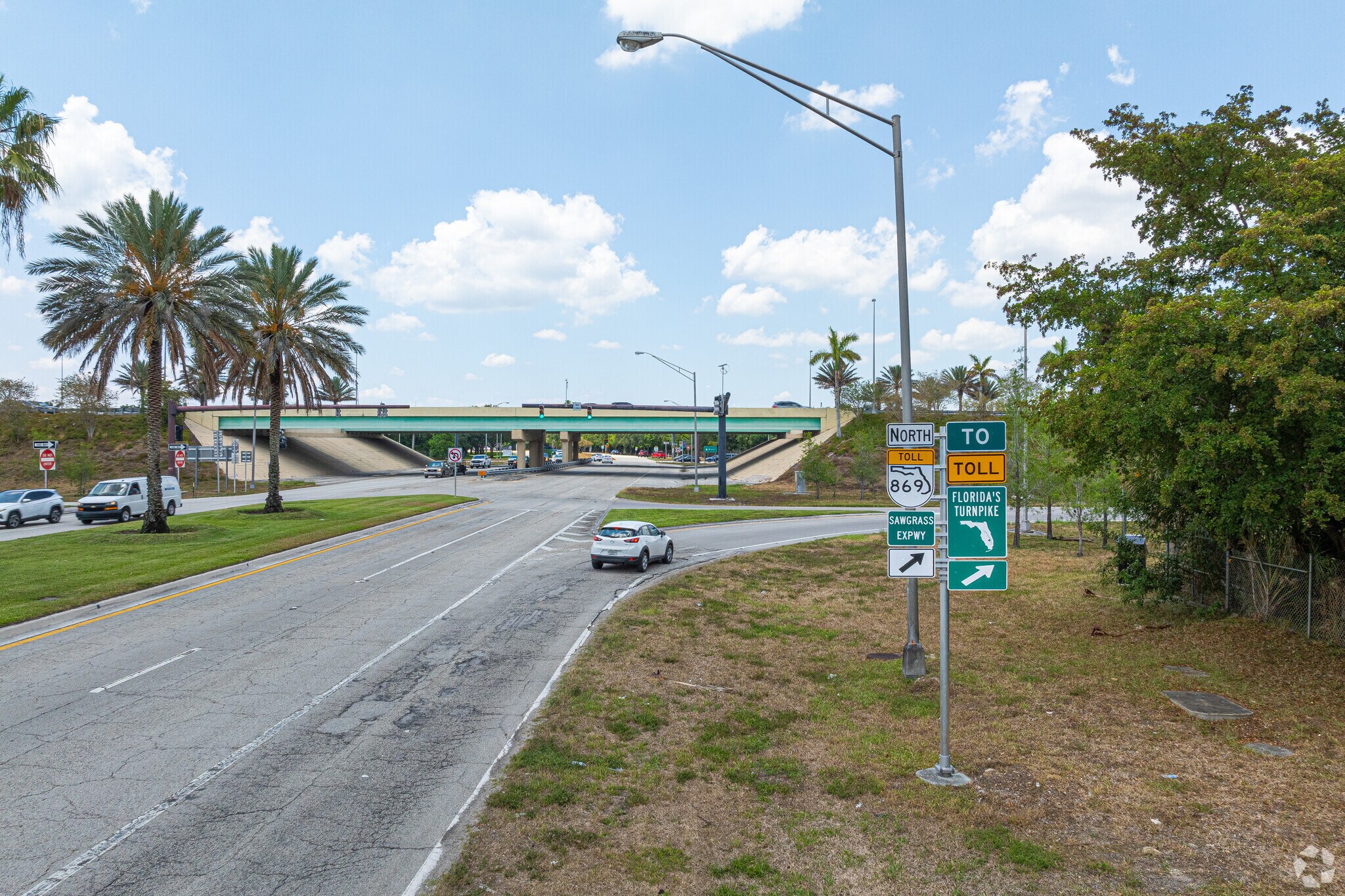 The Sawgrass Expressway connects the North Springs neighborhood to Florida's Turnpike.