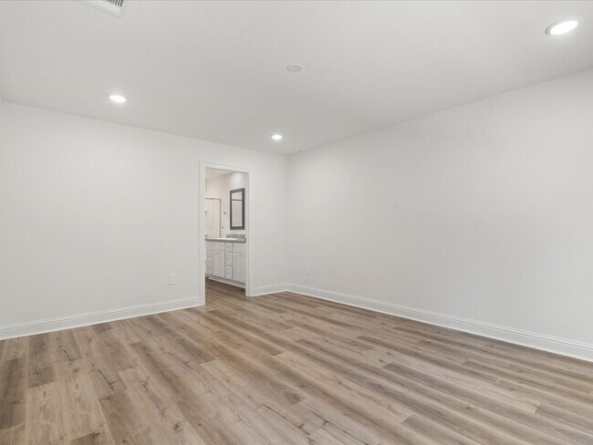 9626 W Oaklawn Rd, Biloxi, MS 39532 - photo 7