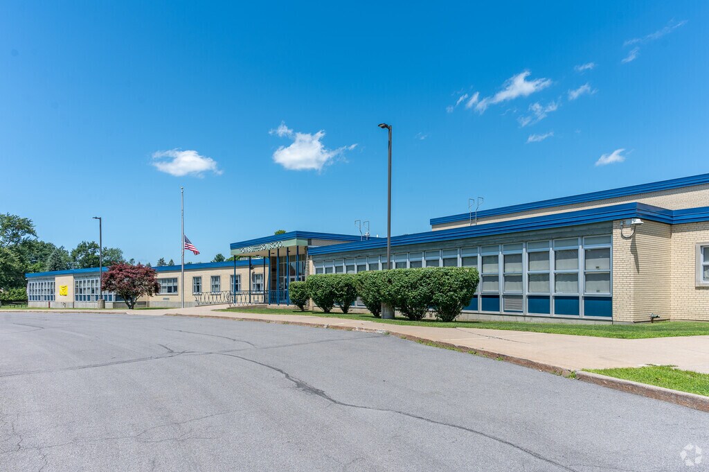 Thomas Jefferson Elementary School is a public elementary school in Utica, NY.