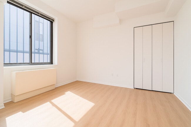 504 W 55th St, New York, NY 10019 - photo 3