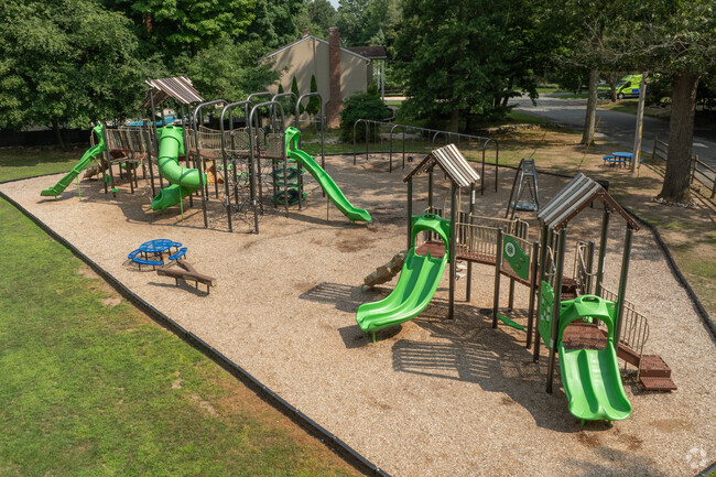 Hubbard Elementary School is a highly rated public school in Ramsey, NJ serving grades K-3.