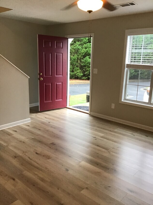 Westshire Townhomes 395 Villa Rosa Rd, Temple, GA