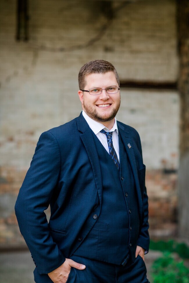 Agent Photo
