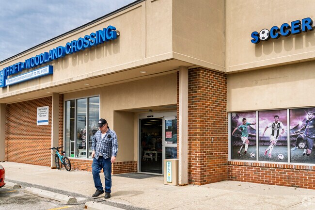 Thrift at Woodland Crossing is an excellent store for South Benham locals to shop.