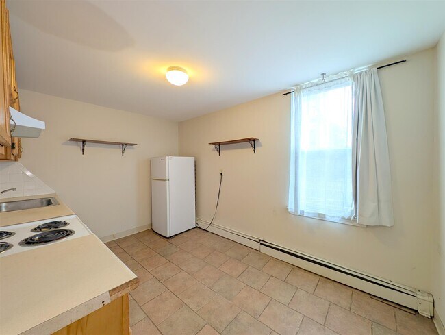 288 Prospect St unit 288, Cambridge, MA 02139 - photo 3