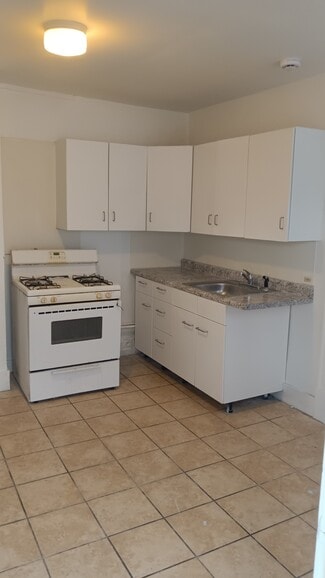 2022 S Halsted St Unit 2, Chicago Heights, IL 60411