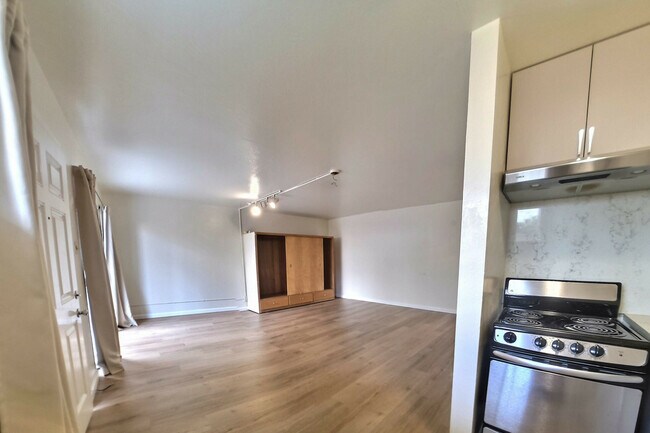 1907 Greenwich St unit 4, San Francisco, CA 94123 - photo 5