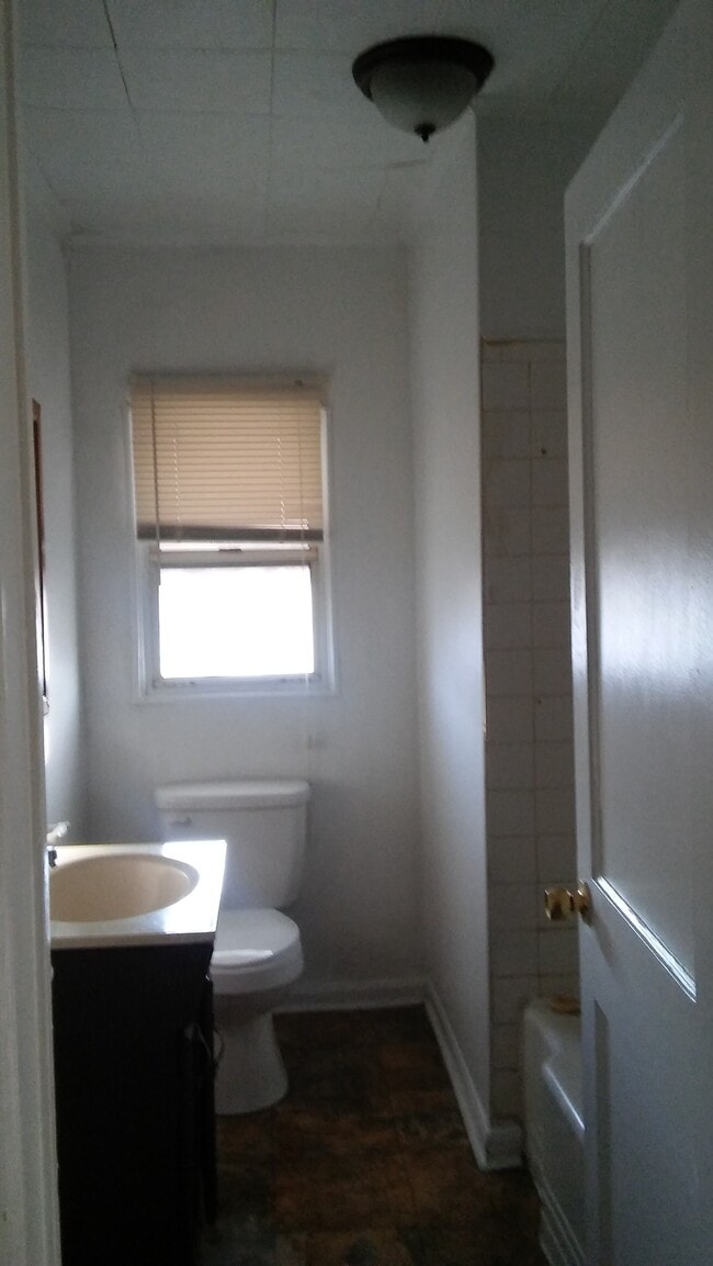 3719 Saint Victor St, Brooklyn, MD 21225 - photo 5