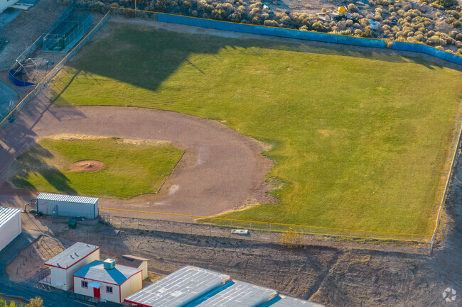 Snowline Academy has great academic and athletic opportunities for students.