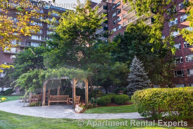 100 Memorial Dr unit 11-18A, Cambridge, MA 02142 - photo 7