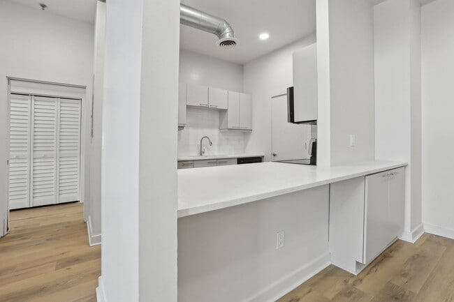 The Lofts at Atlantic Station, Atlanta, GA 30363 - photo 7