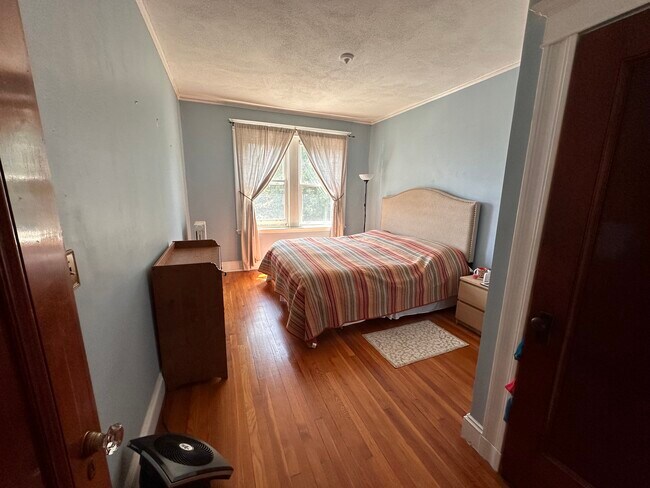 1263 Commonwealth Ave unit 8, Allston, MA 02134 - photo 3