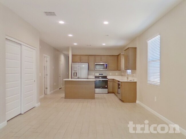 36615 N Iberian Dr, San Tan Valley, AZ 85143 - photo 4