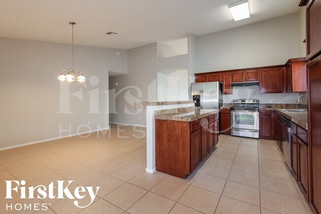 14391 W Carlin Dr, Surprise, AZ 85374 - photo 7