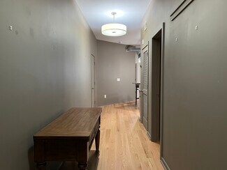 800 Peachtree St NE Unit 8217, Atlanta, GA 30308