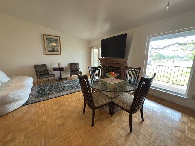 2901 Central Blvd unit 402, Brownsville, TX 78520 - photo 2