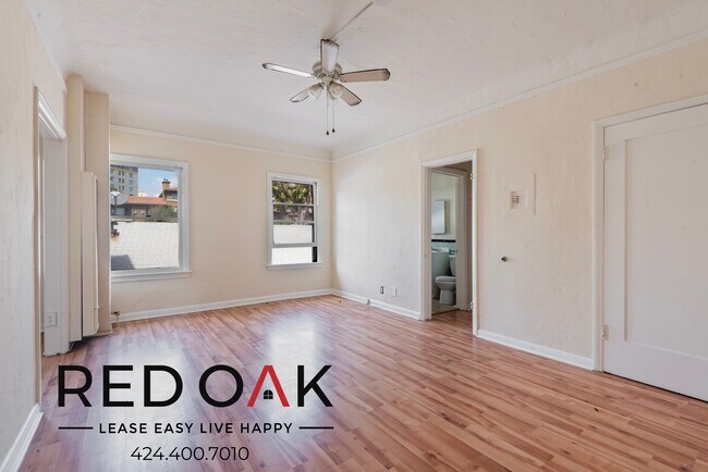 607 S Dunsmuir Ave unit 104, Los Angeles, CA 90036 - photo 6