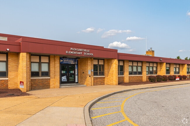 Pleasantville Elementary School has 386 students in grades K-5.