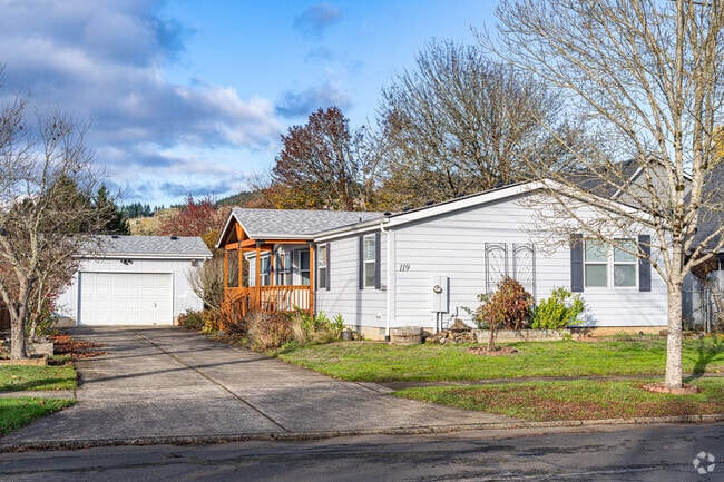 Relatively newer builds in Sheridan can go for between $260,000 to $575,000.