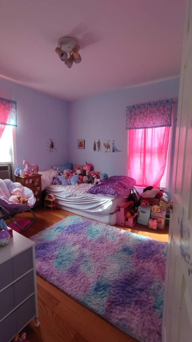 Bed Room #1