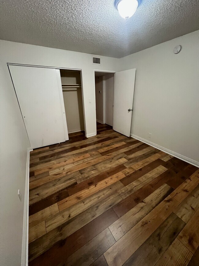 1447 E Windsor Rd, Glendale, CA 91205 - photo 6