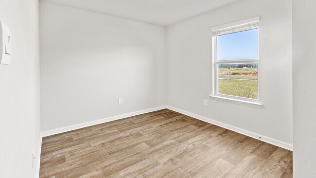 17452 E Sycamore St, Gulfport, MS 39503 - photo 4