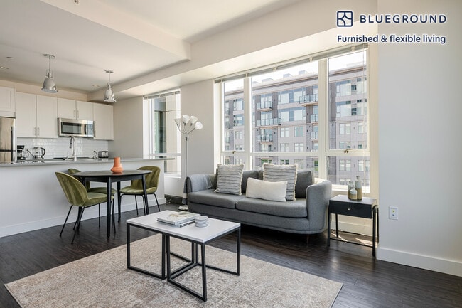 449 Canal St unit FL10-ID1196, Somerville, MA 02145 - photo 2