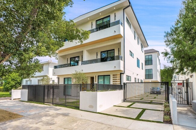 5024 Cahuenga Blvd, North Hollywood, CA 91601 - photo 7