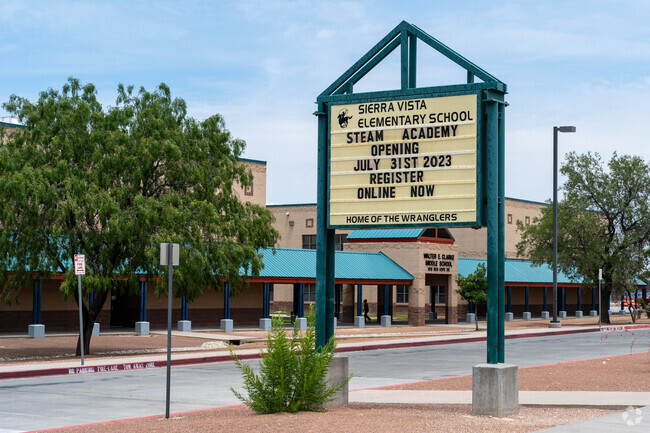 Sierra Verde STEAM Academy / Homepage