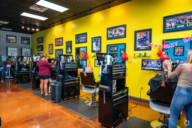 Lady Jane's Haircuts for Men offers cuts, straight-razor shaves and massages near University Park.