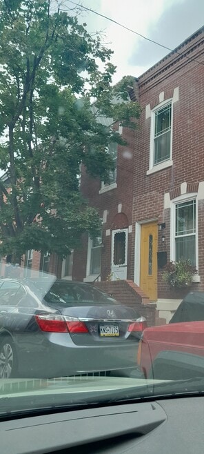 421 Mcclellan St, Philadelphia, PA 19148 - photo 1