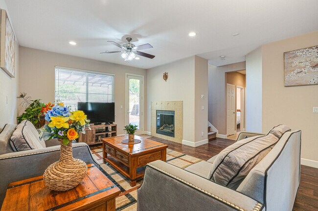 140 Lawlor Ct unit ID1307443P, Bay Point, CA 94565 - photo 2