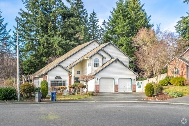 Come find your next home in north Seattle in the Maple Leaf neighborhood.