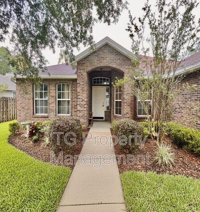 1449 Blue Heron Ln N, Jacksonville Beach, FL 32250