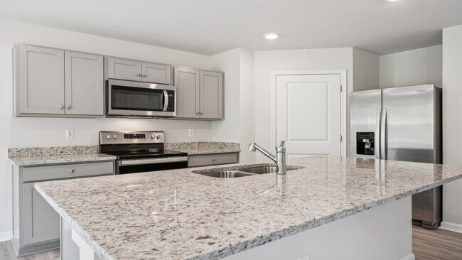 11045 Chappell Crk Cir unit 36393374, Hopewell, VA 23860 - photo 7