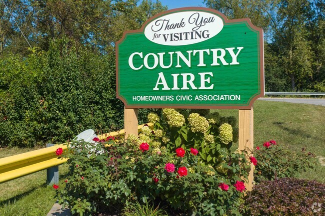 The community of Country Aire offers nice neighborhoods and walks thru its open green spaces.