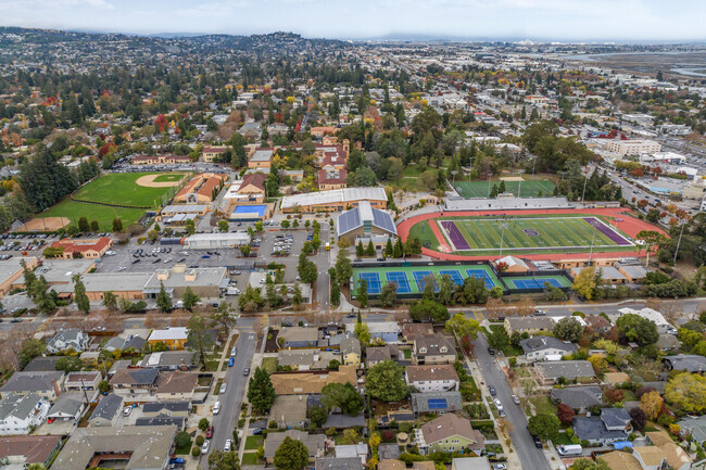 Sequoia High School, Rankings & Reviews - Homes.com