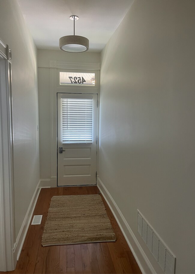 4527 Oakland Ave unit 4527 Oakland Ave Uni, Saint Louis, MO 63110 - photo 3