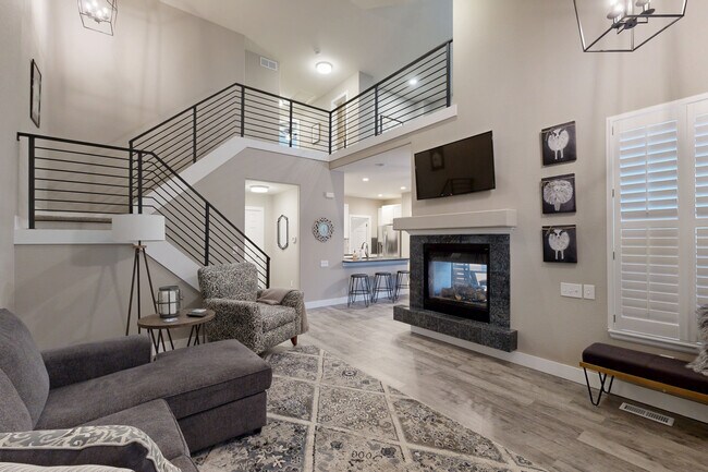 570 Clarendon Loop, Castle Pines, CO 80108 - photo 2