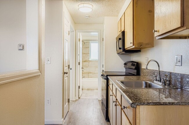 Casa Serena Apartments, Aurora, CO 80010 - photo 3