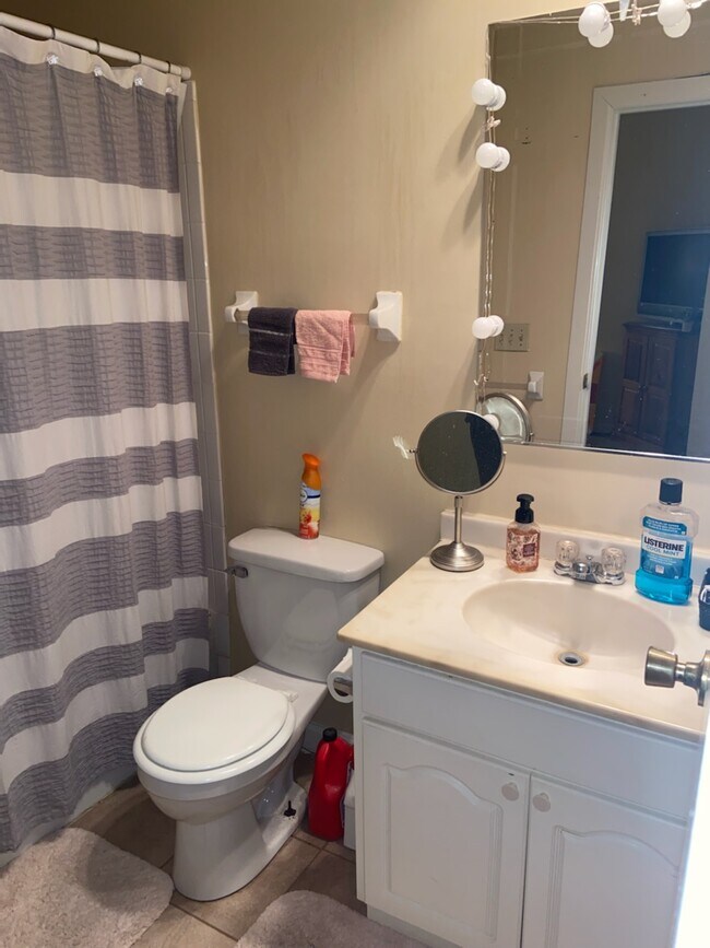 26 W Hollister St unit 2 Melbourne Flats, Cincinnati, OH 45219 - photo 6