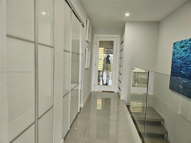 6901 Edgewater Dr unit 311, Coral Gables, FL 33133 - photo 5