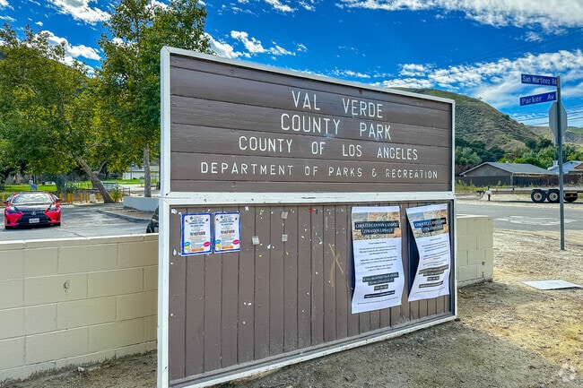 Get outdoors in Val Verde by visiting the Val Verde County Park