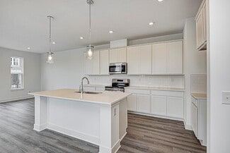 5786 Arcade Blvd, McCordsville, IN 46055