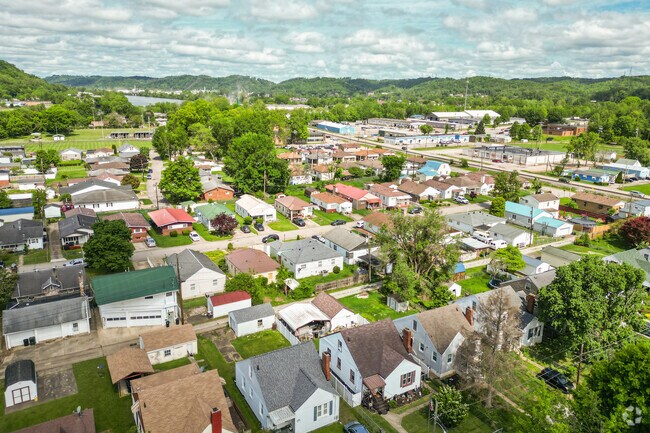 There's a variety of homes found in Hometown.