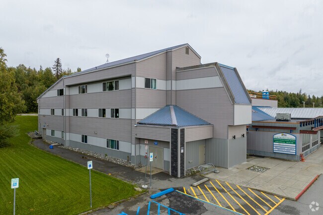 Pacific Northern Academy serves students from pre-K through 8th grade.